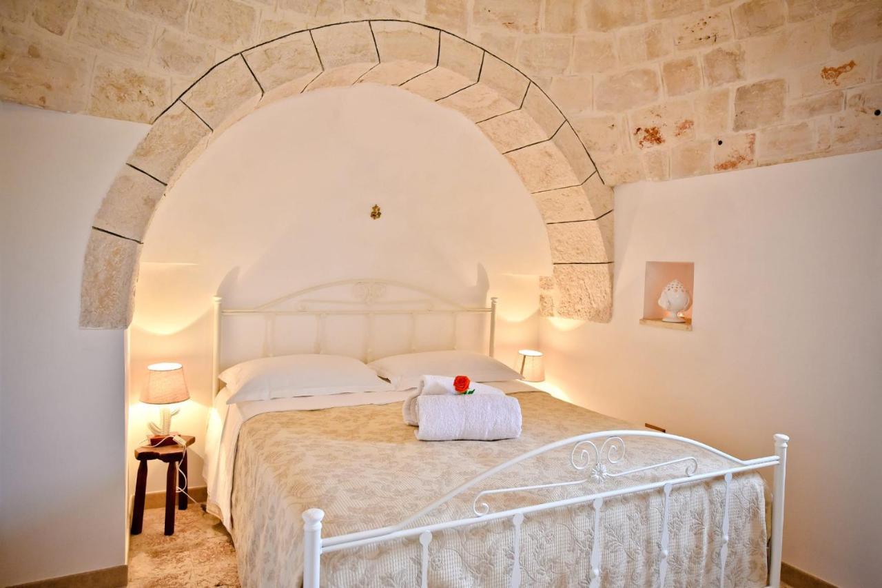 I Cinque Trulli With Swimming Pool Villa Martina Franca Exterior photo