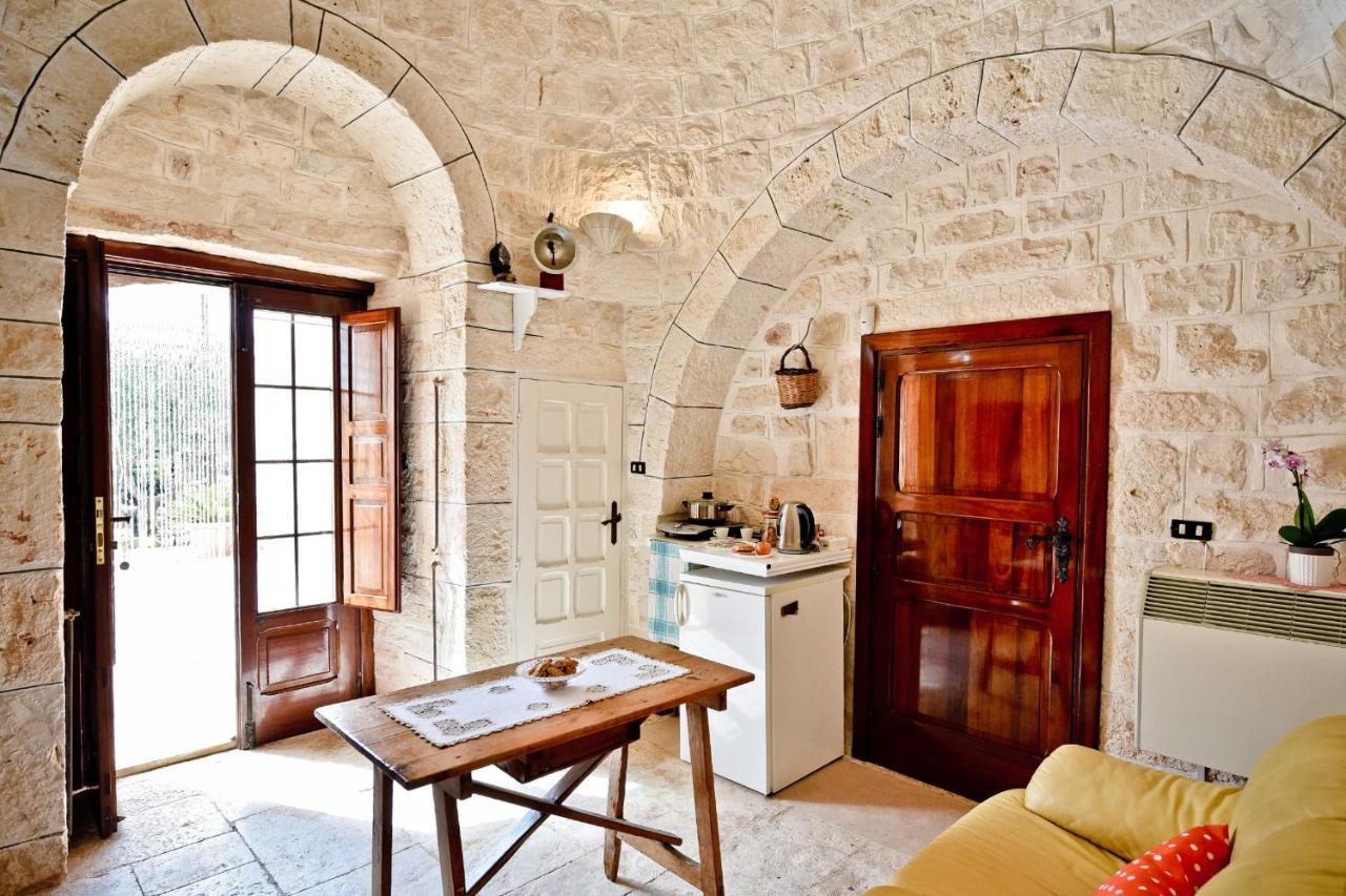 I Cinque Trulli With Swimming Pool Villa Martina Franca Exterior photo