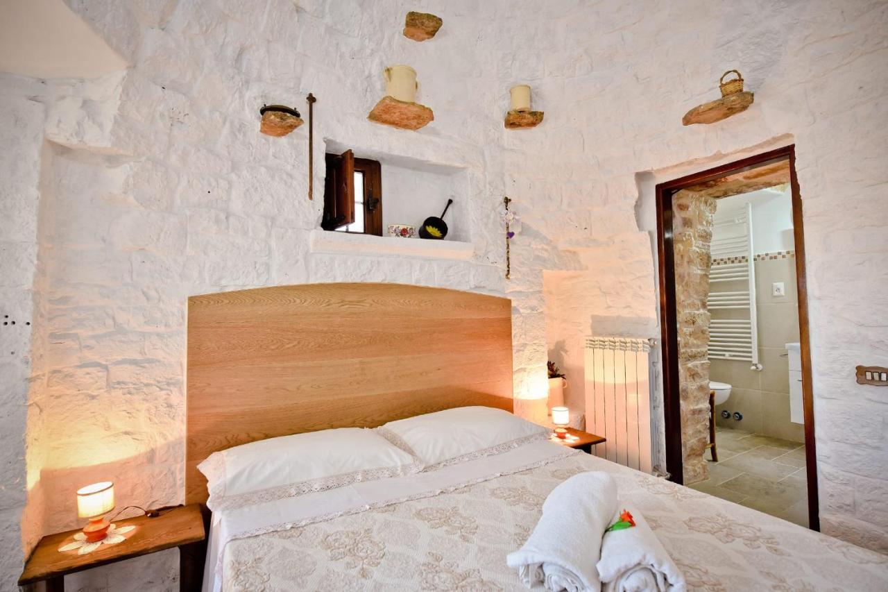 I Cinque Trulli With Swimming Pool Villa Martina Franca Exterior photo